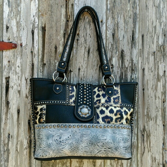 Montana West Handbags - Montana West shoulder bag